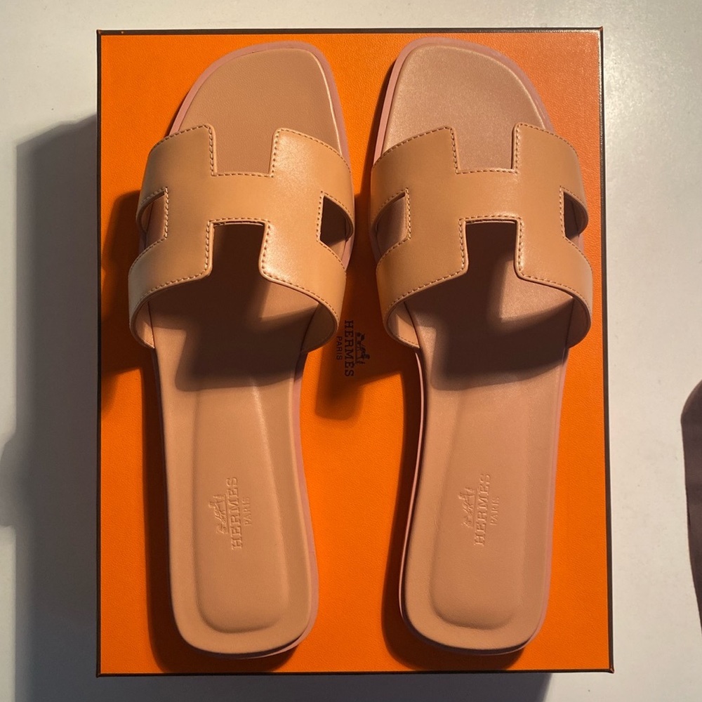 SOLD Authentic Hermès Oran Sandals in Granit Rose